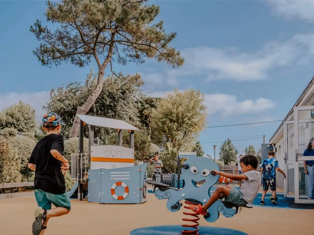 Chadotel Les Iles à Pénestin - aire de jeux enfants